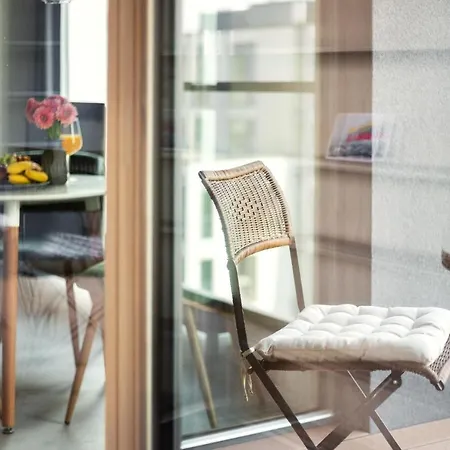 Apartment Brand New Smart House Center *