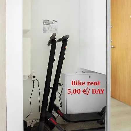 Brand New Smart House Center Apartment *