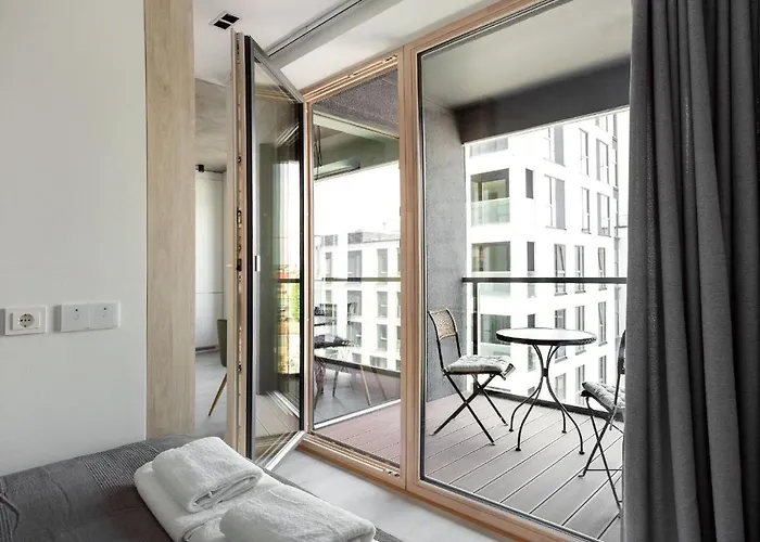 Brand New Smart House Center アパート *