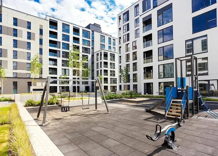 Brand New Smart House Center *