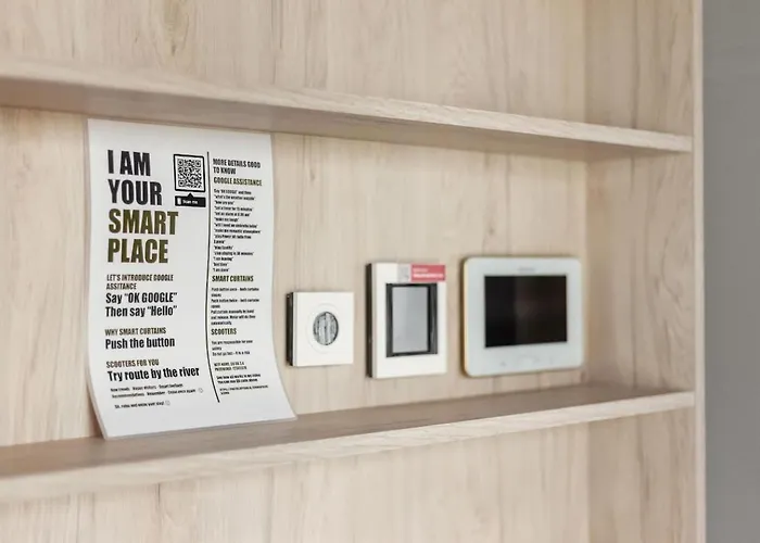 Brand New Smart House Center アパート *