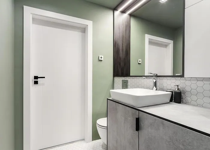 Brand New Smart House Center *