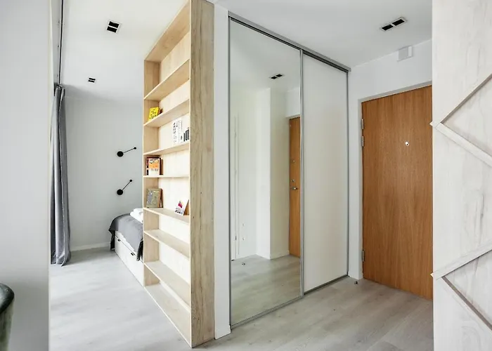 Brand New Smart House Center アパート *