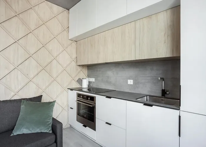 Brand New Smart House Center アパート