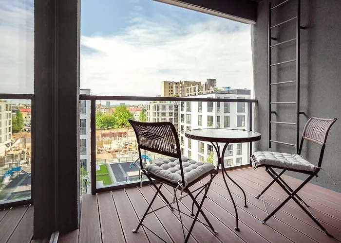 Brand New Smart House Center アパート