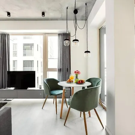 Apartment Brand New Smart House Center